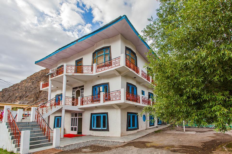 Отель Sakya Abode Каза Экстерьер фото